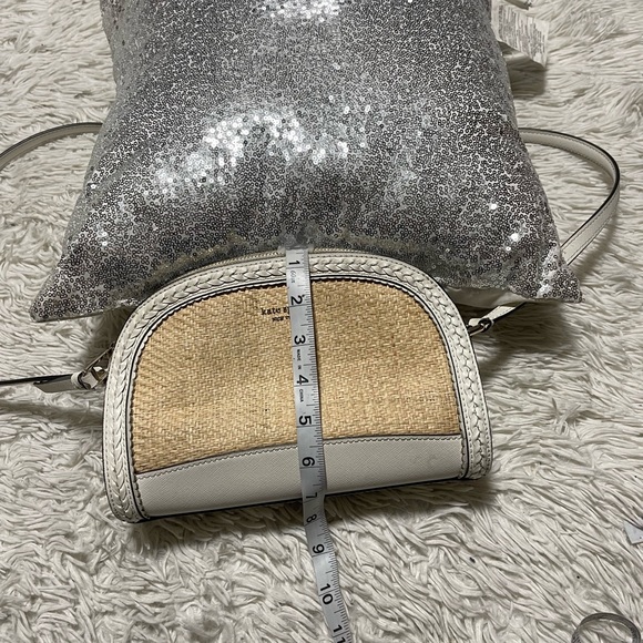Kate Spade ♠️ Small Straw Crossbody - Picture 10 of 16